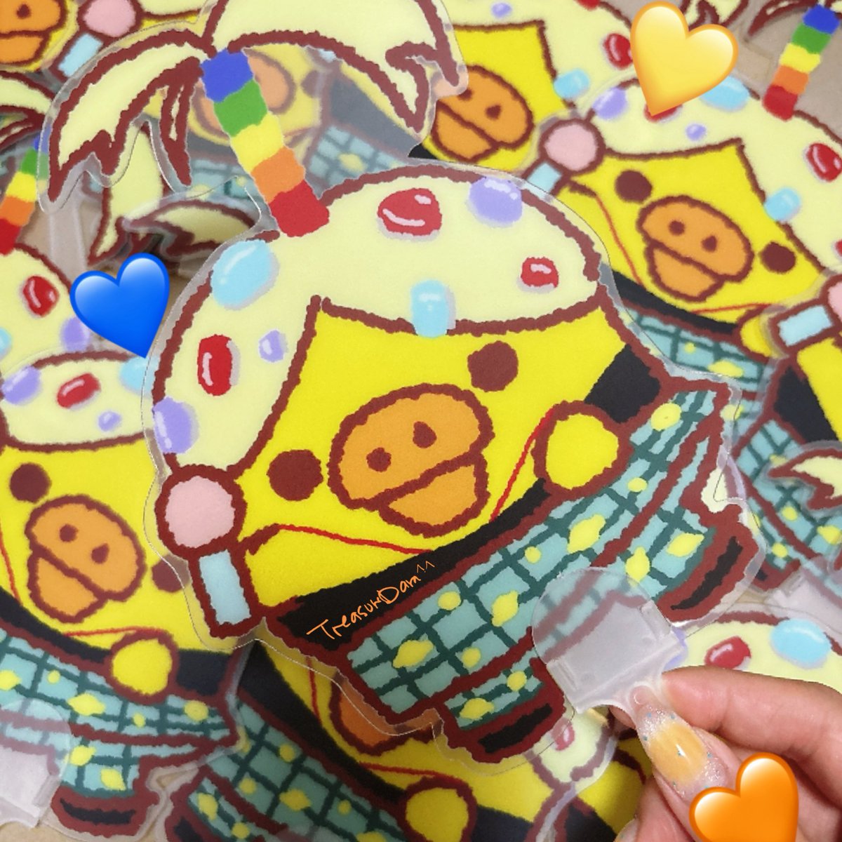 TreasureDARA's tweet photo. 🧡💙 [Giveaway] SANDARA PARK 부채 나눔 공지🐣🌴
🗓DATE : 2026.07.04
📍PLACE : will be announced later

🧡Limited quantities~Follow @krungy21 can get the free gifts^^💛

#SANDARAPARK #REPRISM
#다라 #산다라박 https://t.co/Sx9iFLunCR