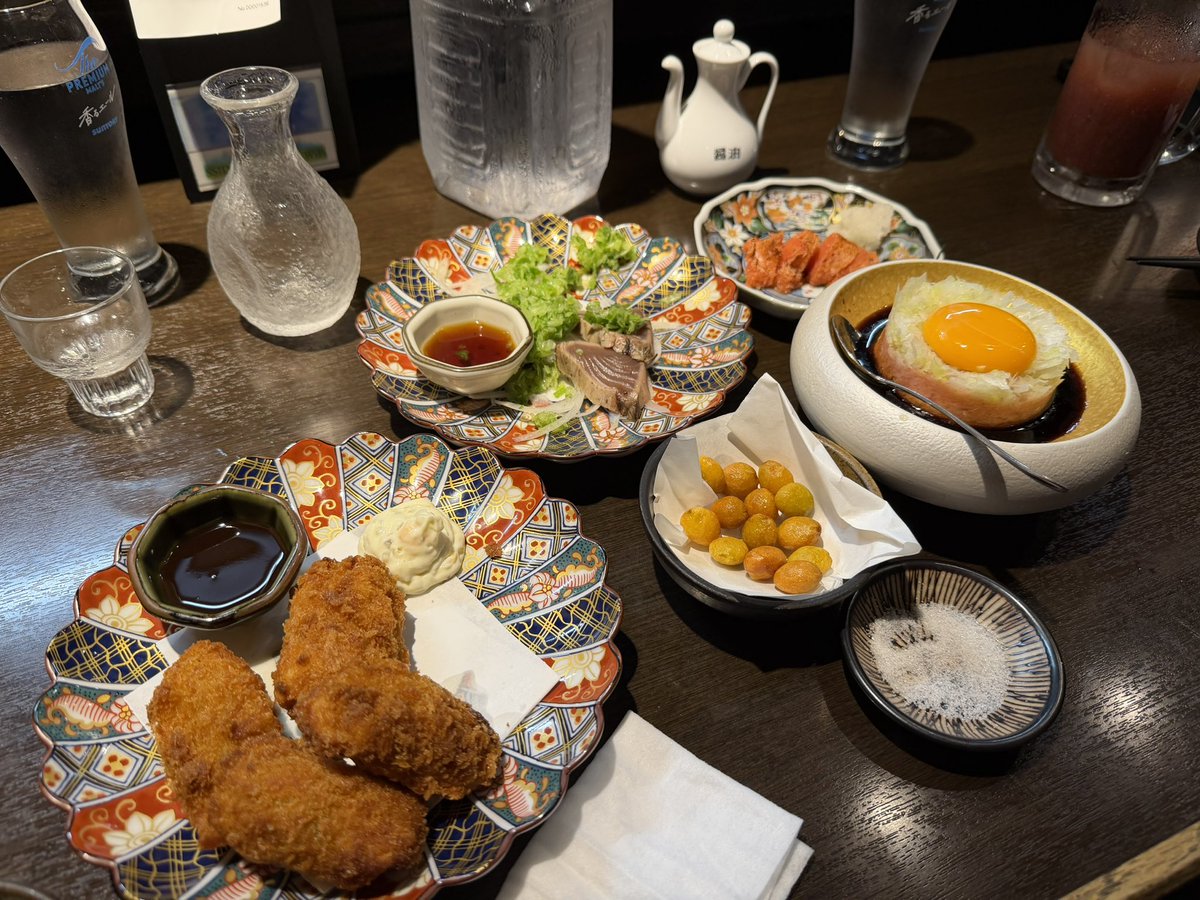 infinity__kibu's tweet photo. なんで俺は今日も飲んでるの？
日本酒無制限飲み放題ってなに？ https://t.co/QA8gnW3zGm