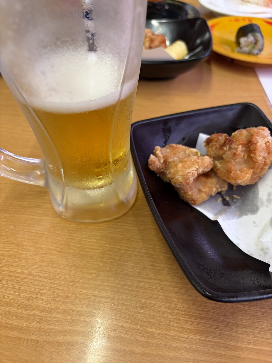 DJ825's tweet photo. 寿司食いにきた https://t.co/3WEYpbKMCQ