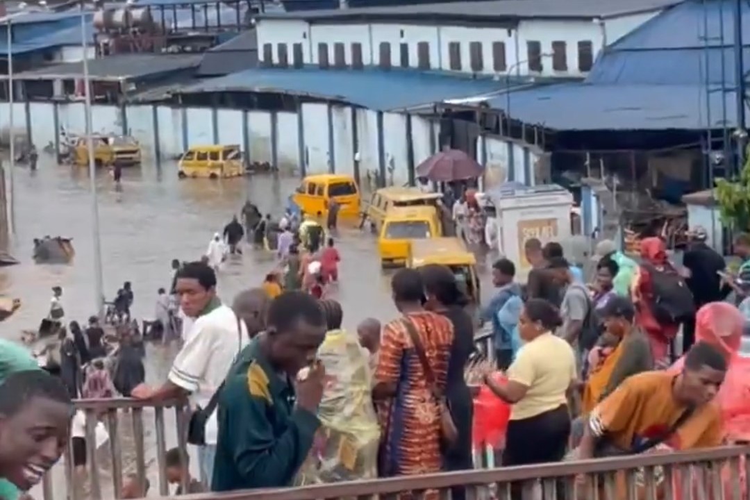 Most8ED1's tweet photo. The Lagos Tinubu built is becoming River Eko. Kids are home, no parents want to risk it. https://t.co/TTwvXjsVWH