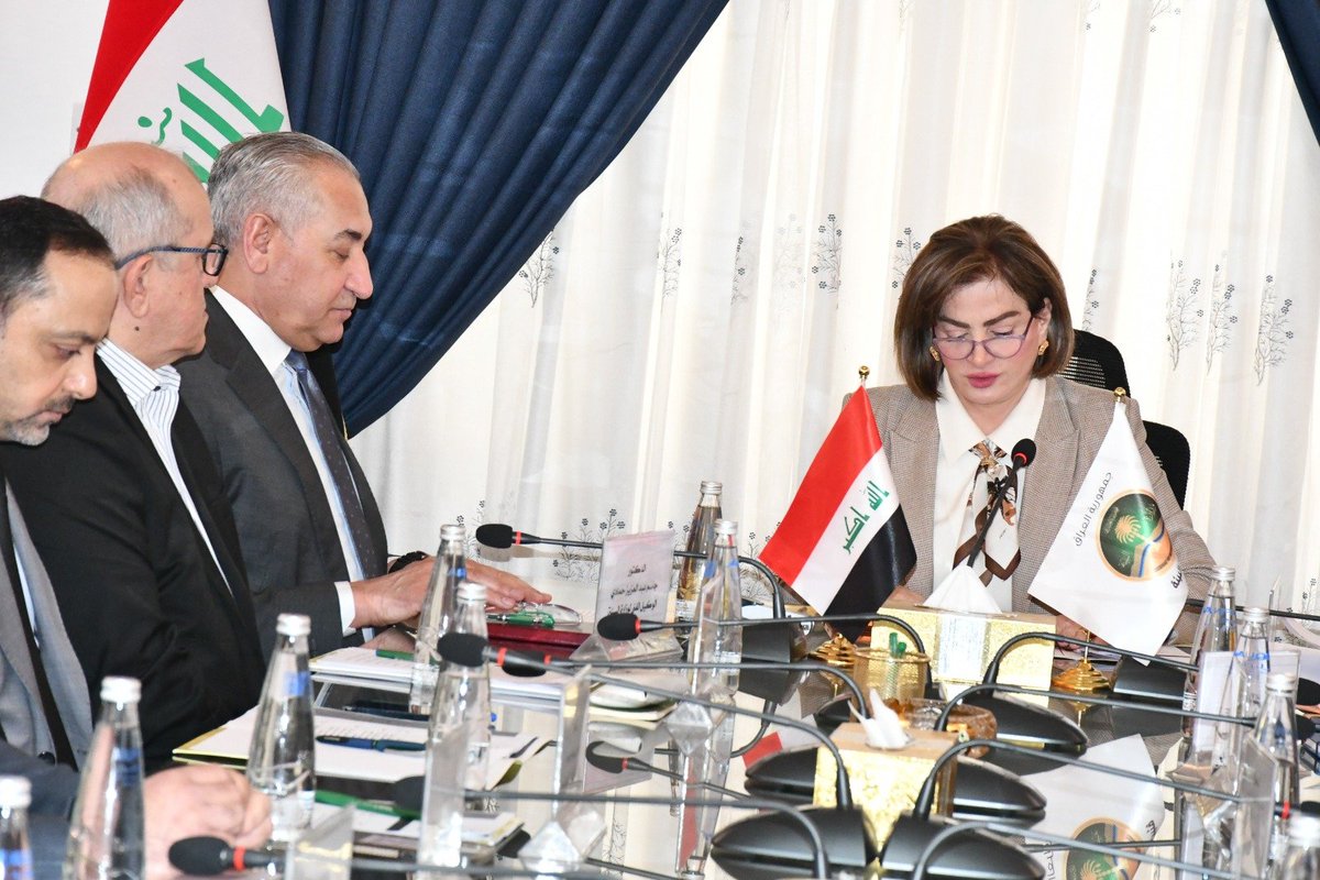 jasimenvfalahi's tweet photo. بقيادة معالي وزيرة البيئة، يواصل العراق تعزيز حضوره المناخي الدولي من خلال توحيد الجهود الوطنية، وتنفيذ وثيقة #NDC، والاستعداد المبكر لمؤتمر الأطراف #COP31. https://t.co/T3ur4F9spZ