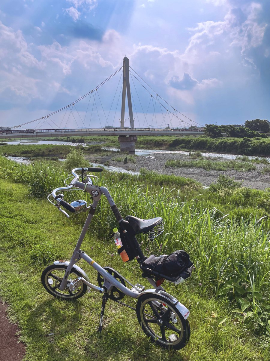 naoki04260943's tweet photo. 今日は雲の合間から少し太陽が出ていたのでお昼過ぎから軽くサイクリングに行って来ました🚲
湿度高くて汗が全然乾かない…
#STRiDA #ストライダ https://t.co/GoKRfCsP5G