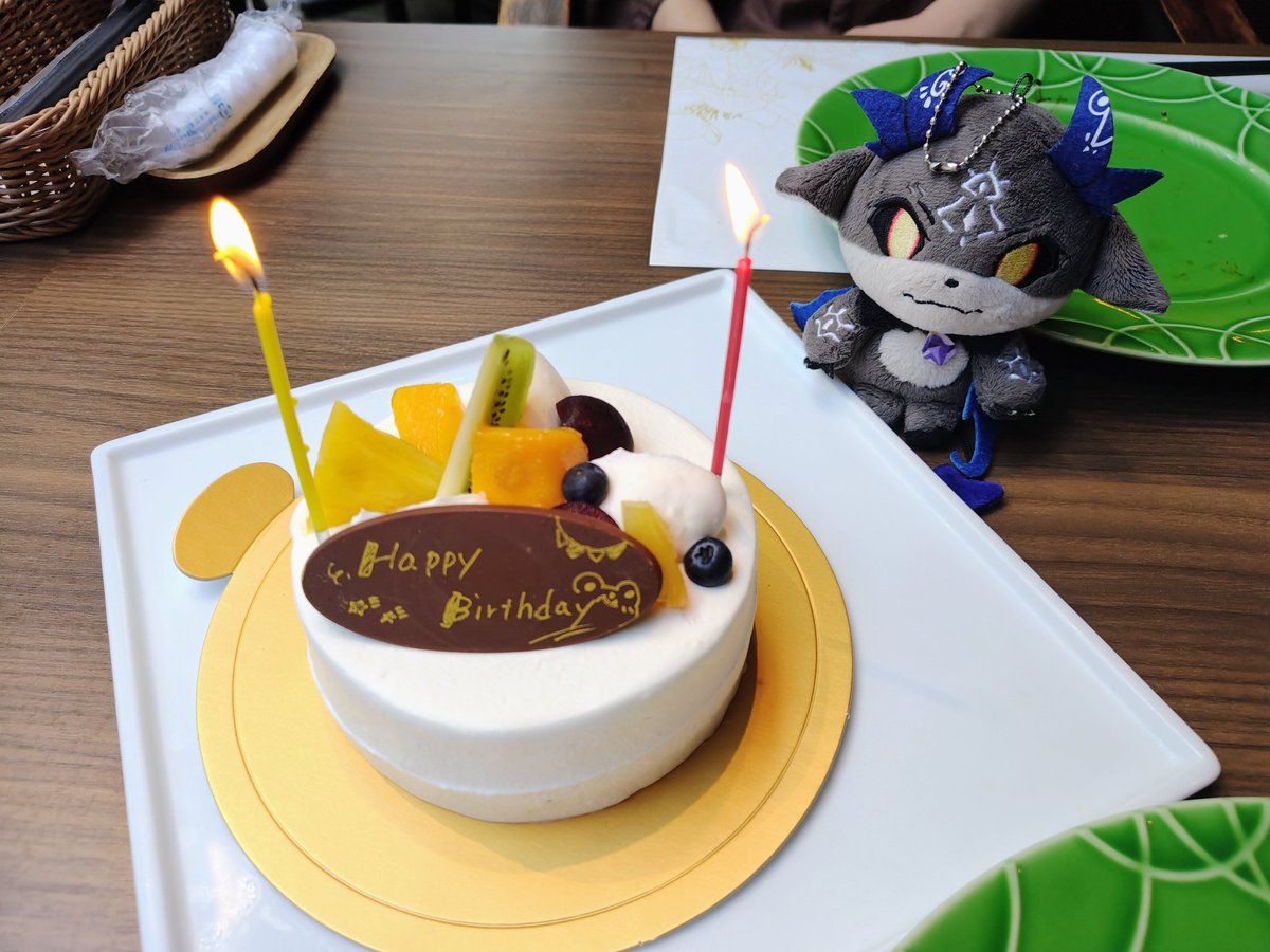 kyara_watch's tweet photo. 実は本日派私の誕生日でして…😅
でび様に囲まれた幸せなホテルライフを誕プレとしていただきました

#でびぬい撮り https://t.co/dVuqmC9WHX