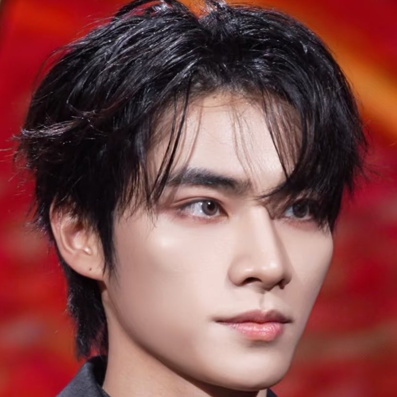 xiaojunhoney's tweet photo. THEEE XIAOJUN FACE https://t.co/mnixnj5JFh