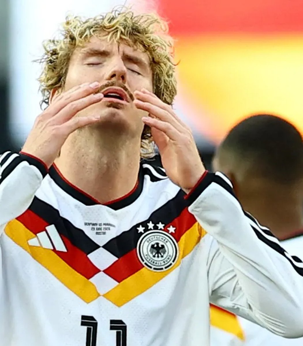 rain__trade's tweet photo. Big upsets in the World Cup as both 🇩🇪 Germany and 🇳🇱 Netherlands are eliminated in the round of 32, with underdogs 🇲🇦 Morocco and 🇵🇾 Paraguay going through.

Two giants down. Who falls next? More games today https://t.co/5b1dJF3qXZ