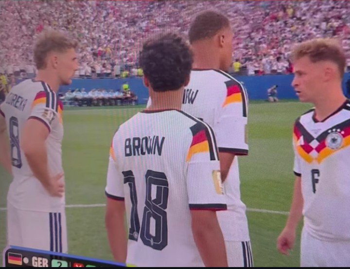 iMiaSanMia's tweet photo. 📸 Joshua Kimmich asked Goretzka twice whether he wanted to take the sixth penalty, the latter refused. Jonathan Tah stepped up after that https://t.co/7TPzXCIUiS