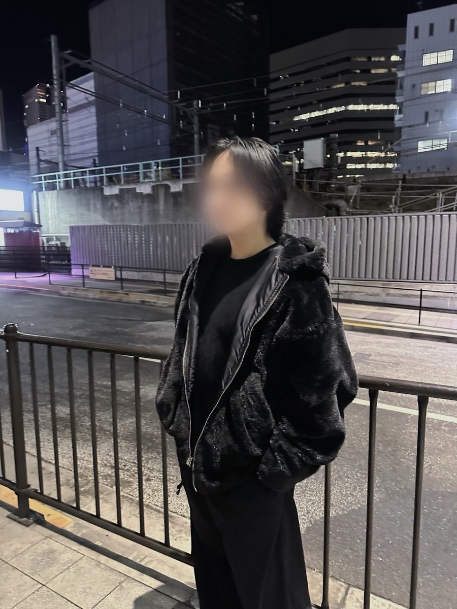 rai78655's tweet photo. 夜デートしよ？ https://t.co/67zFkrrssl