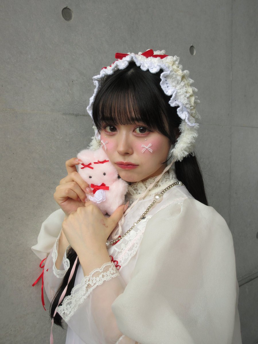 Gv0sj8J0Ix23222's tweet photo. 困り顔も可愛いすぎる！ https://t.co/xKEK1AYsFq