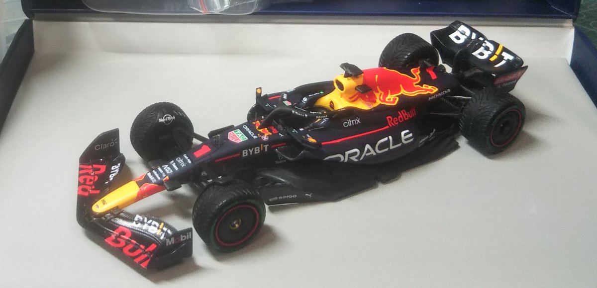 maki6ma2a's tweet photo. #2026上半期ベストバイミニカー報告会 
GP World特注 1/43 レッドブル RB18 2022 ワールドチャンピオン M.フェルスタッペン
ロム特注 1/43 ビザ キャッシュ アップ RB VCARB01 ブラジルGP 2024 予選 3位 角田裕毅
海外別注 1/43 レッドブル RB21 M.フェルスタッペン 2025年日本GP優勝 No.1 https://t.co/dO3onh7Un5