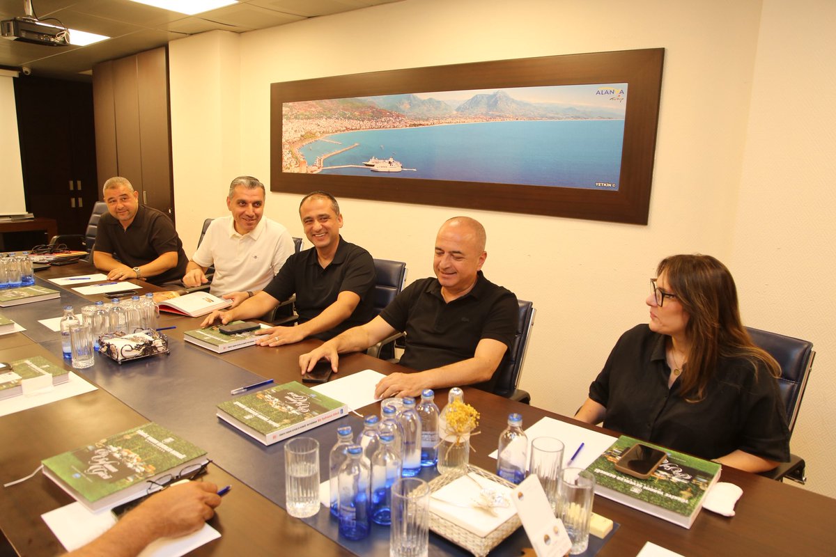 erayerdemalanya's tweet photo. Haftalık olağan yönetim kurulu toplantımız Başkan Yardımcımız Ahmet Paşaoğlu başkanlığında gerçekleştirildi.
Toplantımızda alınan kararlar Güzel Alanya’mıza hayırlı uğurlu olsun.
#alanya #altso #yönetim https://t.co/3IgCojKCiv