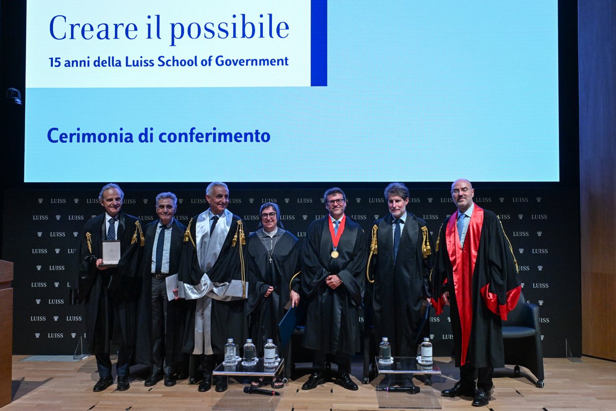UniLUISS's tweet photo. Creare il possibile.

Quindici anni fa nasceva la @LUISSSoG con l'obiettivo di formare leader capaci di comprendere e guidare la complessità delle istituzioni pubbliche e delle dinamiche globali.

Grazie a chi ha contribuito a questo percorso fatto di persone, idee e impatto. https://t.co/9UhtP5pq7G