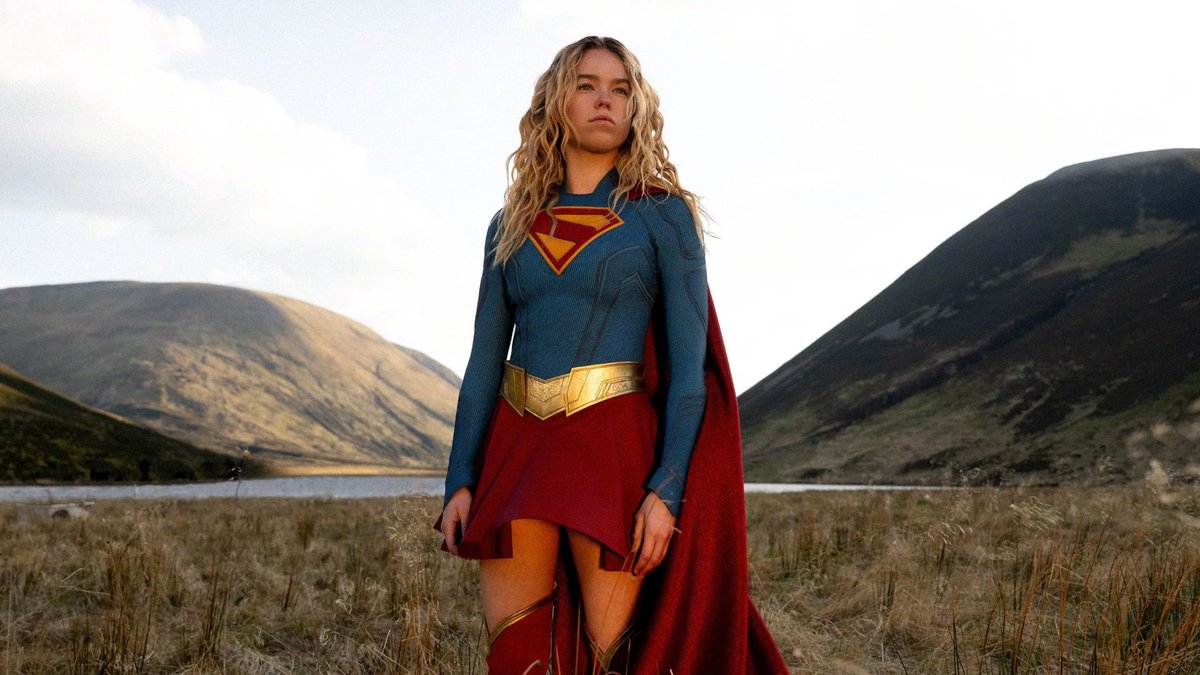 vimopez's tweet photo. #Supergirl tiene en Milly Alcock una protagonista magnética y una identidad más áspera de lo habitual, pero desperdicia parte de su potencial en un libreto irregular y un ritmo vacilante. La historia tropieza demasiado y nunca alcanza la fuerza que insinúa. Entretenida sin más https://t.co/LWhXs5pc37