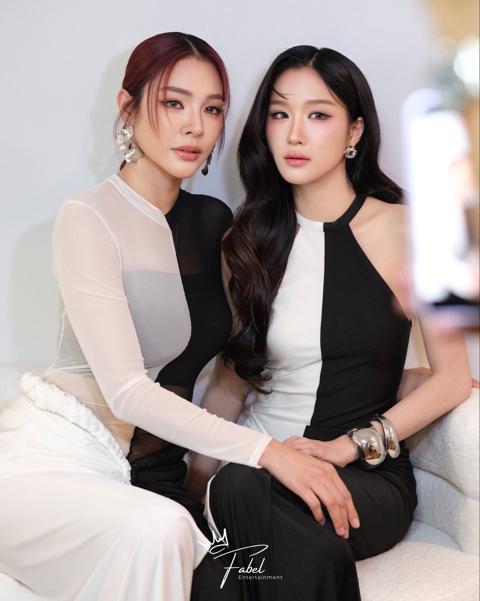 FFabel_Ent's tweet photo. สวยจนป้าเป็นลมอะ 🤯

FAYEATOM AT TVHLM AWARDS 
#TVHLMA2026xFayeAtom https://t.co/7RPRAlmckW