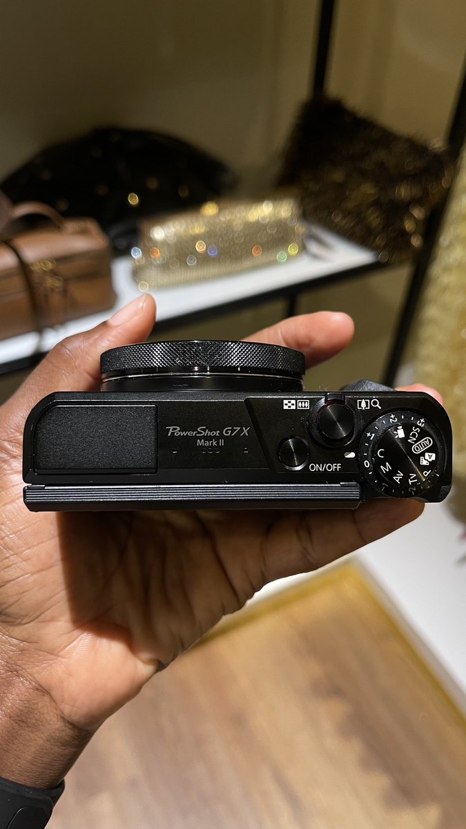 nma_black's tweet photo. Canon G7 X, Mark II for sale 

Price: 1.7m

Slightly negotiable. https://t.co/hcwj3fHtie