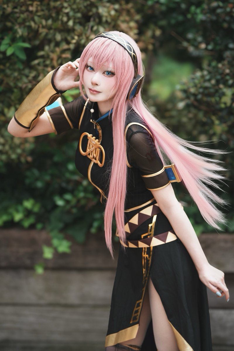 el_nsp's tweet photo. cos . VOCALOID . 巡音ルカ
･
･
    何度でも生まれ変わって
                 あの日の君に逢いに行くよ
･
･
photo : @taxi_photograph さん
#アコスタ池袋 https://t.co/X4bBy4fJob