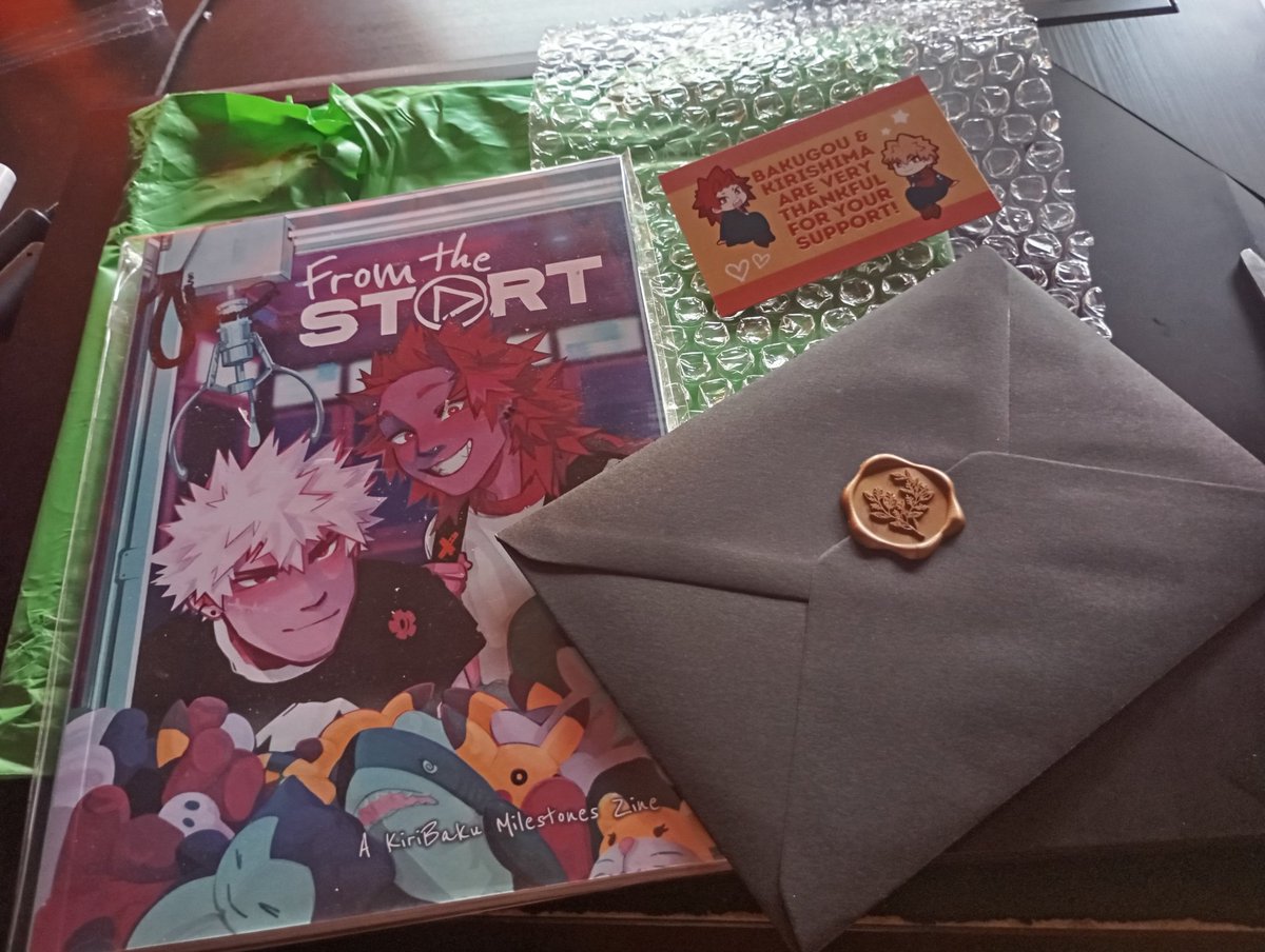 t4tkrbk's tweet photo. JUST RECEIVED MY ORDER FROM @Krbkzine2025 THIS MEANS EVERYTHING TO ME IM GONNA CRYYYYYYYYYY AASLDJSKSBSJZVD https://t.co/EkUGiHYXGr