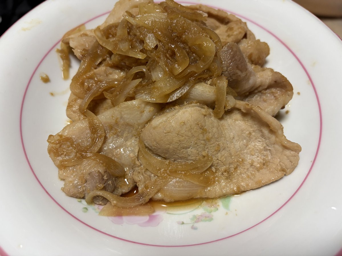 3838386m's tweet photo. #ミハるんキッチン
今日は生姜焼きだぞ＾＾ https://t.co/dOfJBOOOtE