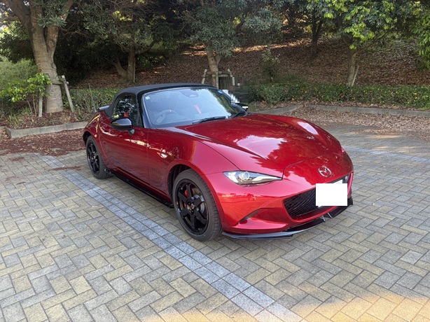 ZERO76501072's tweet photo. ロードスターのヤエー文化
自分の方からはできないけど、ヤエーしてもらえるとすごくうれしいから返してる
投稿を見ていると、結構強めの思考をする方もいるね
ヤエーをするもしないも強制できるものではないと思うのですが、この問題でロードスター乗りが面倒だとか思われるのは不本意な気がする https://t.co/J1etkhS5Dm