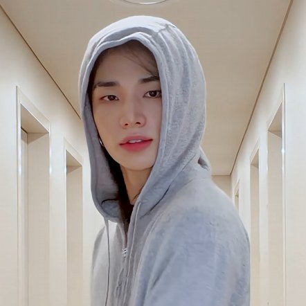 ArisuNines's tweet photo. the shape of his lips, the cute teeth... 🥺 https://t.co/GP4U8xOGsg