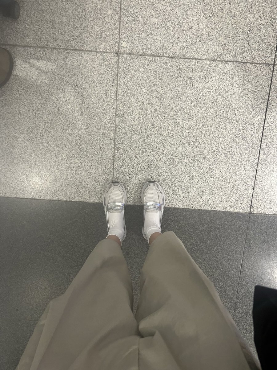 woeisme4ever's tweet photo. DSW finds https://t.co/in6jvWicSU