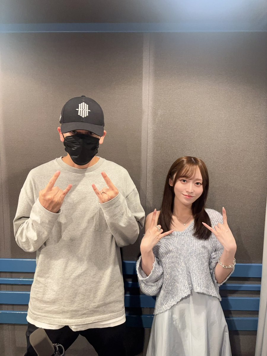 fav795's tweet photo. 💛#fav795 このあとスタート！！

📨今夜のテーマ【 JOYを起こせ👀 】

🎙️今夜のゲスト
お笑いコンビ #はりけ～んず✨
（@noborukaze／@araipatiino）

＼✉️メッセージはコチラ／
https://t.co/6YIcAGPBFo https://t.co/bCAVtUsG1P