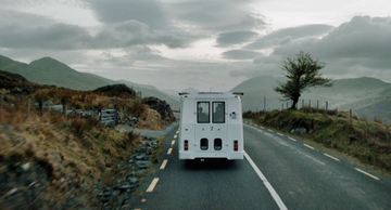 Gibboanxious's tweet photo. The Lobster (2015) 

dir. Yorgos Lanthimos https://t.co/hBunAzbY8T