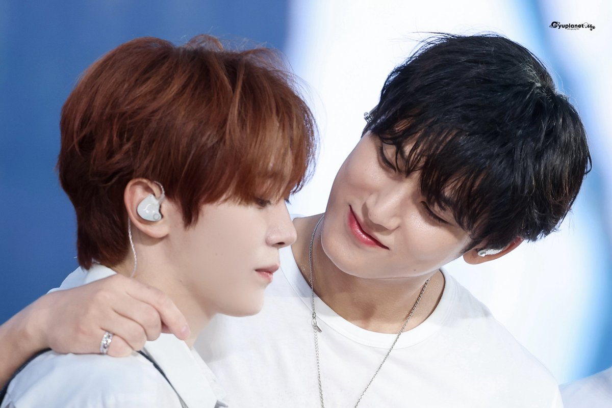 Mingyuying0406's tweet photo. 260621 캐럿랜드 DAY-2

뿌뿌뀨뀨☺️

#세븐틴 #SEVENTEEN 
#민규 #MINGYU #ミンギュ
#승관 #SEUNGKWAN #スングァン
@pledis_17 https://t.co/H6a9nwETEO
