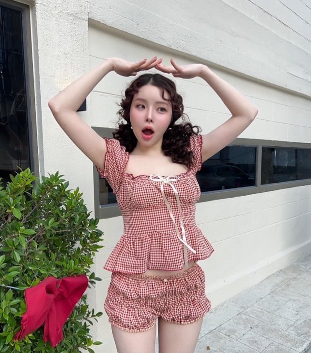 _kimdyismine9's tweet photo. ส่งต่อ ชุดเซ็ตลายสก็อตสีแดง น่ารัก��ากๆๆๆ ใส่ครั้งเดียว🥺💖 

🎀 250 รวมส่ง

#เสื้อผ้าy2k #ส่งต่อ #ส่งต่อเสื้อผ้า #เสื้อผ้ามือสอง #ส่งต่อเสื้อผ้ามือสอง #ส่งต่อcintage #ส่งต่อstylistshop #โล๊ะตู้ #ส่งต่อstylist #ส่งต่อvghbkk #ส่งต่อduex https://t.co/5xQZXCZHaI