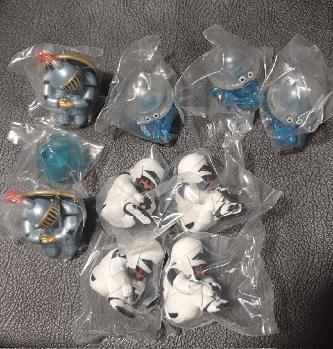 astononeman's tweet photo. スライム手に入れるために結構引いたコンプはあきらめた https://t.co/ejlYpDfrvT