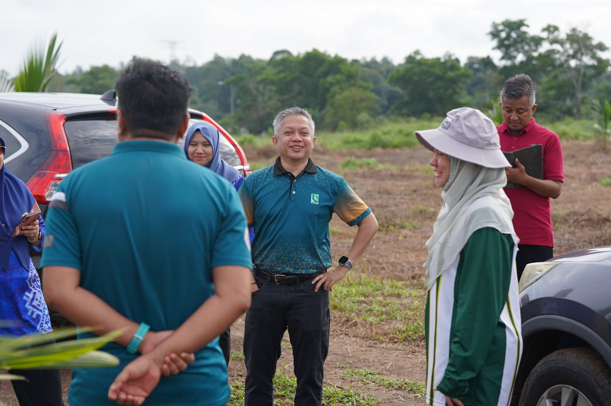 nafashq's tweet photo. NAFAS merakamkan setinggi-tinggi penghargaan kepada pihak LPP atas bimbingan, pemantauan serta sokongan berterusan dalam usaha memperkukuh kecemerlangan pengurusan ladang demi manfaat organisasi dan komuniti peladang. https://t.co/0E9Vf5BYBU