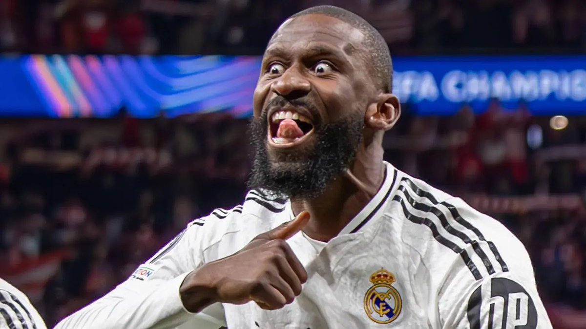 MissEve0109's tweet photo. Warum der Islamist Rüdiger nicht endlich aus dem Team fliegt?
Weil der @DFB sich vor lauter Angst Rassist genannt zu werden in die Hose scheisst. 
Den genau das würde Rüdiger tun. https://t.co/zGFTVnLr2d