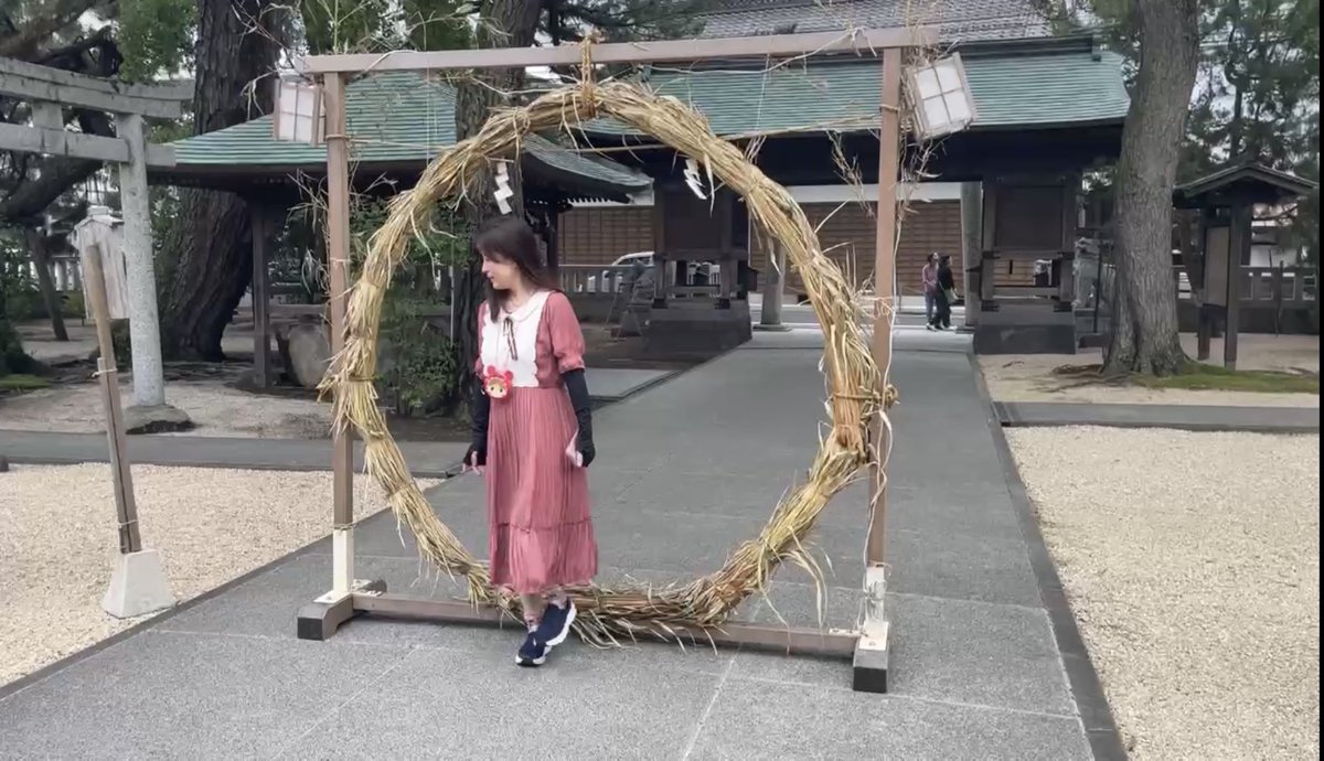 StudioXiksa's tweet photo. スタジオX[iksa]から一番近い #売布神社 さんで #茅の輪くぐり をしました。
残り半年も健康に気をつけて演奏活動を頑張ります！

#夏越の祓
#スタジオイクサ
#松江 https://t.co/zl3sLLcujA
