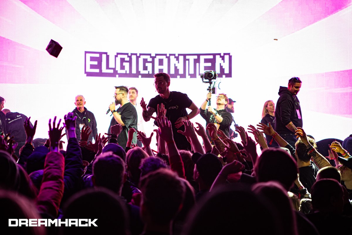 DreamHack tweet picture