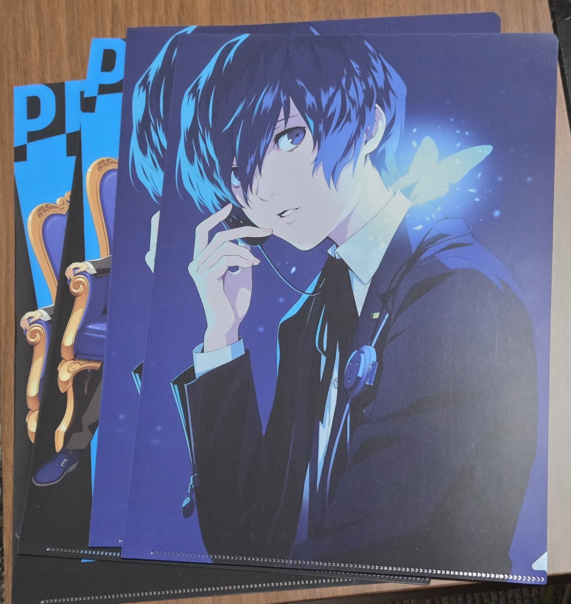 squle0823's tweet photo. 絵柄好きすぎるのとコラボありがとうの感謝の意を込めてクリアファイルおかわりしてきた
FiFSのクリアファイルは結構な店舗で枯れてたけど最後に行った店舗はフルで残ってたから良かった🤗 https://t.co/IlerWfrsJS