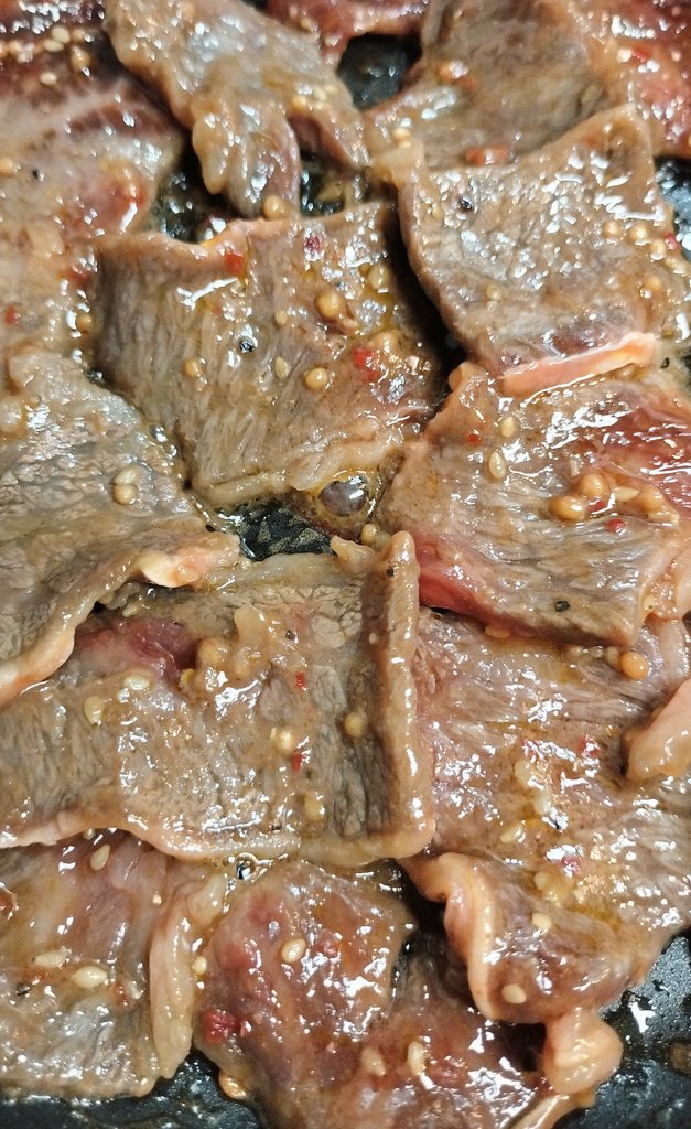 copanda17's tweet photo. 味付けカルビ🐮
#真面目に思うのは焼肉行きたいということ
#でもこれ美味しいわ
#でも焼肉行きたいわ https://t.co/czQ9nvubUU