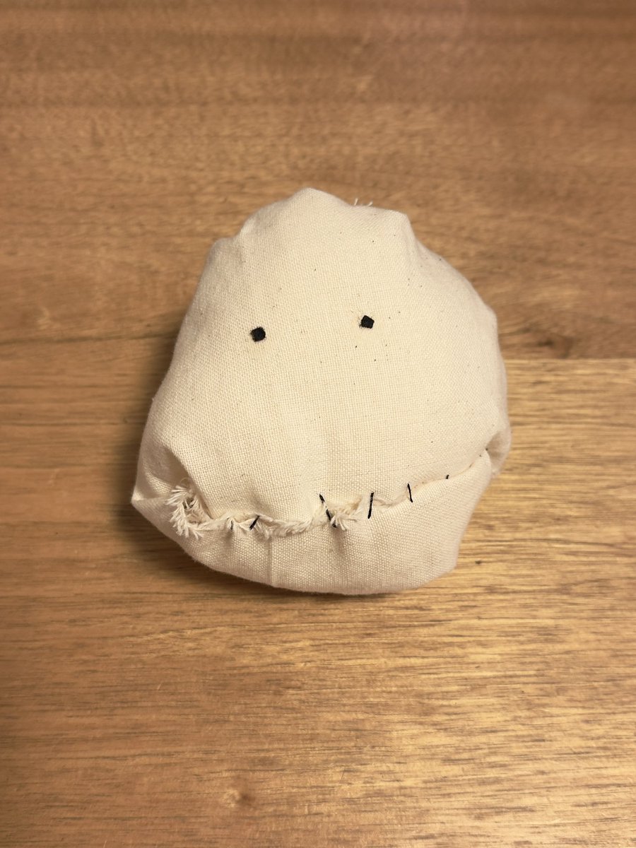 tsune_aks's tweet photo. 息子から手作りのぬいぐるみ貰った
可愛すぎる🤦‍♀️ https://t.co/6V3tpO0Fcd