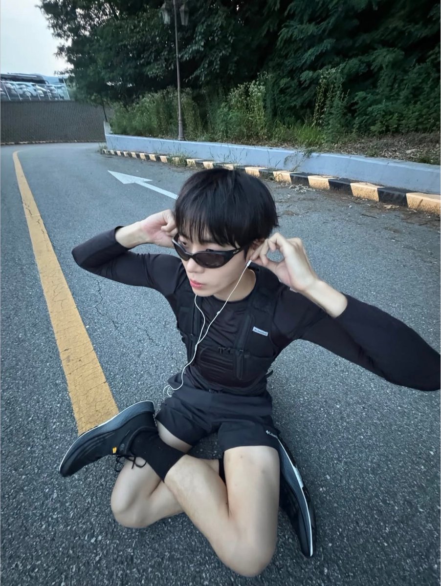 scriptreine's tweet photo. aurat dek pahanya yaampun!!! pengen peg—UHUK UHUK jirs ada om om kelahiran 16 mei 1982 yang  throat punch gue barusan ngak boong https://t.co/07Uh2BYA9C