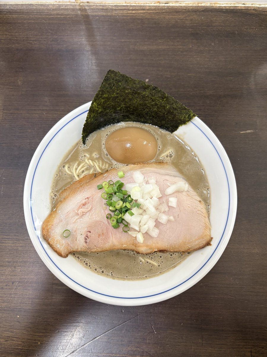 MAX15east's tweet photo. 三和中華ソバ店さん
濃厚煮干ソバ
味玉TP

少し落ち着いた時間で店主さんと話せて良かったです！
いつも勉強になる事ばかり✍️

今日もイケイケどんどん的に美味しかったです😊
ご馳走様でした🙇‍♂️

日本惜しかったですね！ https://t.co/VWbJyb1aFU