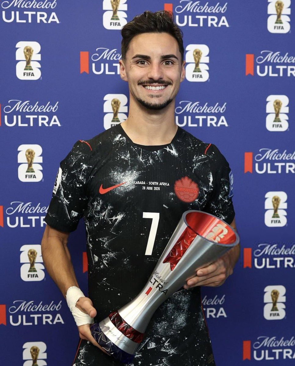 ligaportugal's tweet photo. MVP 🎖️ com 𝗔𝗗𝗡 𝗙𝗖 𝗣𝗼𝗿𝘁𝗼 🐉

Estão a gostar de ver estas exibições, Portistas? 👀 https://t.co/j8fNIbEFrm