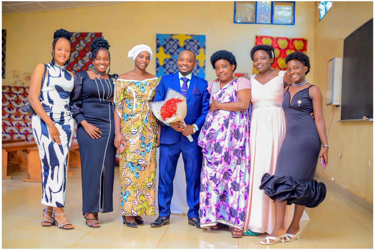 BoboBurundi's tweet photo. 1/13 🎓 On June 18, 2026, I successfully defended my Doctor of Medicine thesis, completing a journey that began in February 2020.
By God's grace, I made it. To Him be all the glory.
Thank you to everyone who supported and believed in me. 🙏❤️ #DoctorOfMedicine #Graduation https://t.co/oq9kiXw56Y