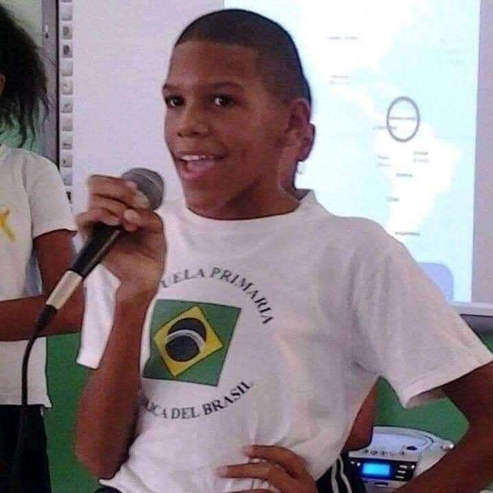rafa_bill2's tweet photo. homens com narizes namorem cmg…. https://t.co/kPpaQGFDUf
