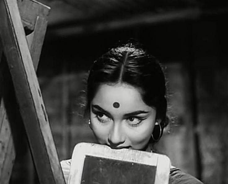 btown_gallery's tweet photo. Those glances never fail to get me. I fear I have a type 🫠🫰 https://t.co/9jJkCFkvu2