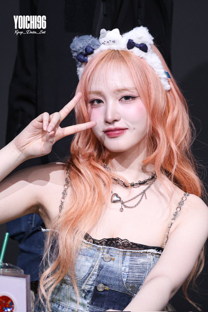 kpop_data_set's tweet photo. 250216 Liz at Fansign Event 

Load in 4K | Full Set in Reply 
 
#LIZ #리즈 #김지원 #リズ
#IVE #아이브 https://t.co/nyZVjp5OpT
