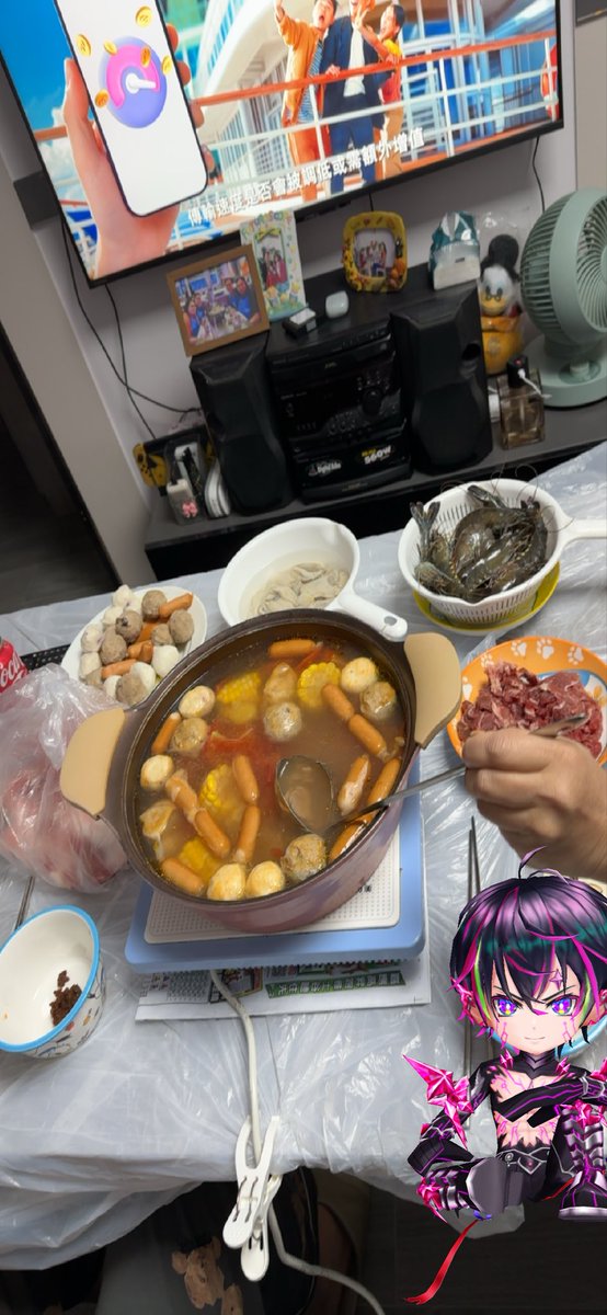 candy012457's tweet photo. 仕事から帰ってきてびっくりしました
今夜はみんなで美味しい鍋料理を囲んで大盛り上がり🍲🤤🤤🤤、とっても幸せ✨✨ https://t.co/qlrDgj1dZn