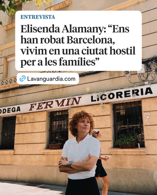 LaCatalunyaWoke's tweet photo. "Ens han robat". Ells que han manat durant anys a la Generalitat i Barcelona. Ella que ve dels Comuns d'Ada Colau. No sé com s'ho fan les esquerretes caviar d'aquest país que primer ho emmerden tot i després es queixen que res funciona https://t.co/UjWUC4Xkba