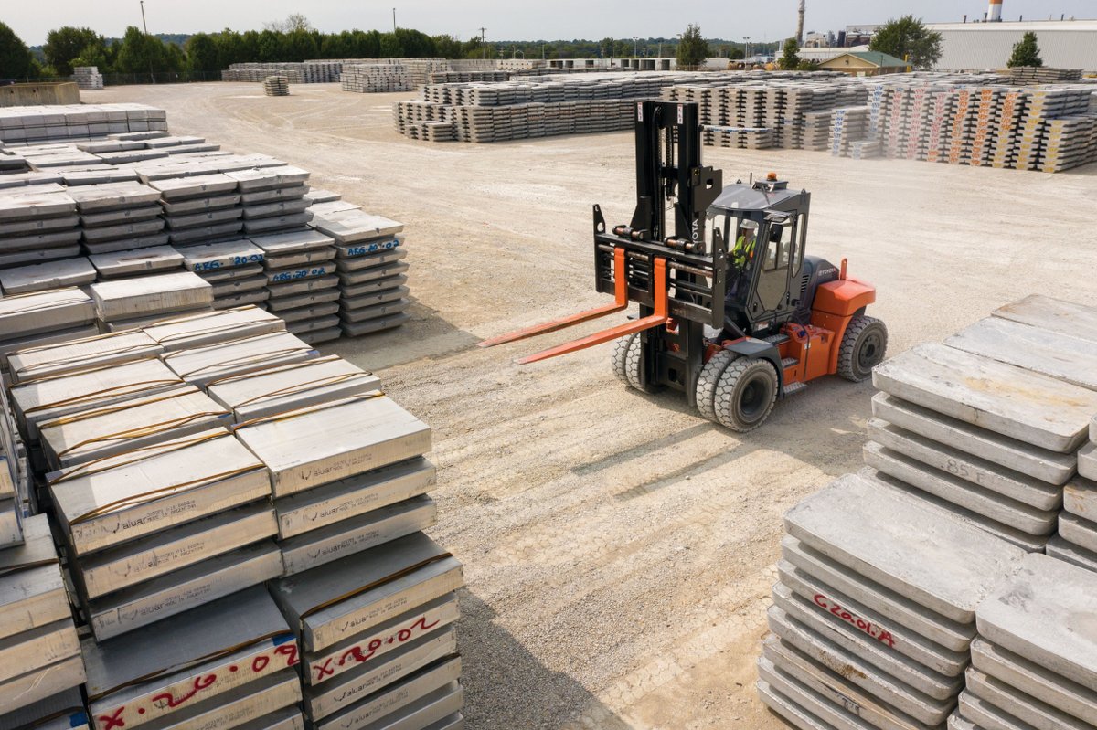 liftow's tweet photo. #ToyotaMaterialHandling —High-Capacity IC Pneumatic
> https://t.co/SLhxwkJ4mE
> 888-319-5720
Contact Liftow Today.

=====

Chariot élévateur de haute capacité à CI avec pneus gonflables
> https://t.co/hlTXvlH4EH
> 888-319-5388 
Contactez Liftow dès aujourd'hui.

-
#Liftow #Toyota https://t.co/LeaTOdgMOT