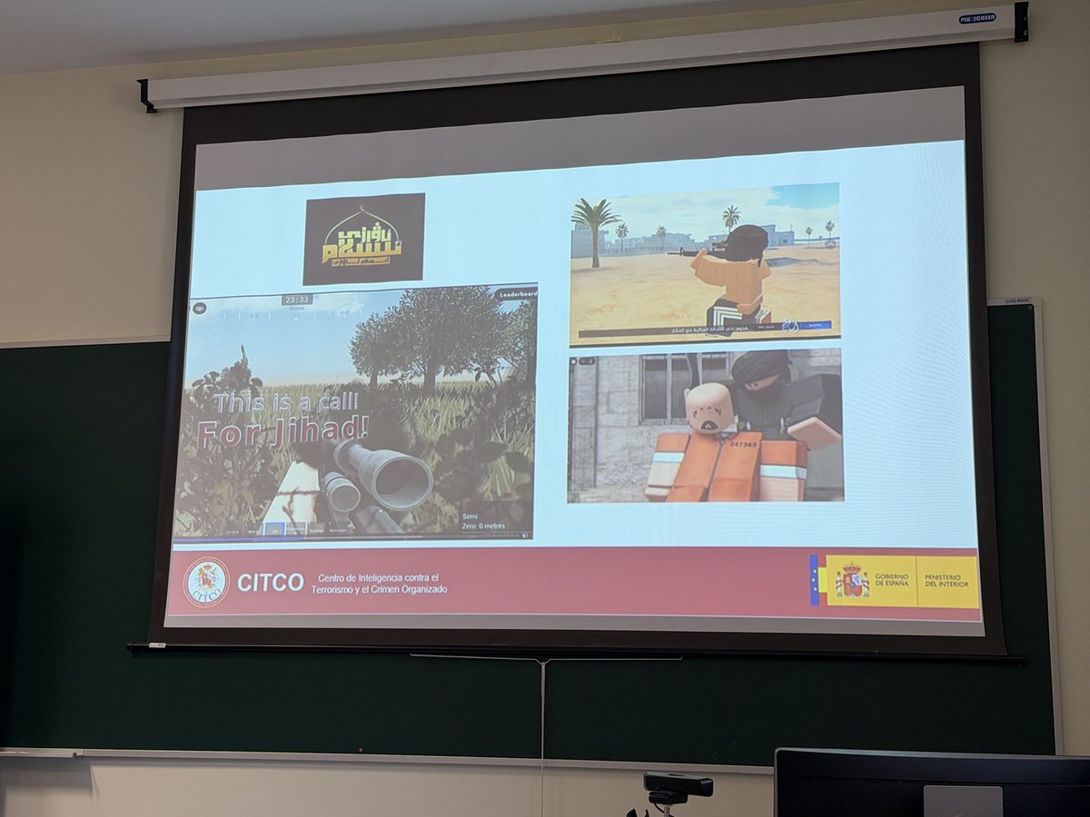MemorialVT's tweet photo. Florentino Manuel Parra desde el #CITCO expone el trabajo que realizan para la retirada de contenidos ilícitos dentro de la monitorización de extremismos violentos y advierte de la captación de menores desde los juegos online.
Curso @urjc “ESPAÑA FRENTE A LA AMENAZA YIHADISTA.” https://t.co/SmhzWwaYt4