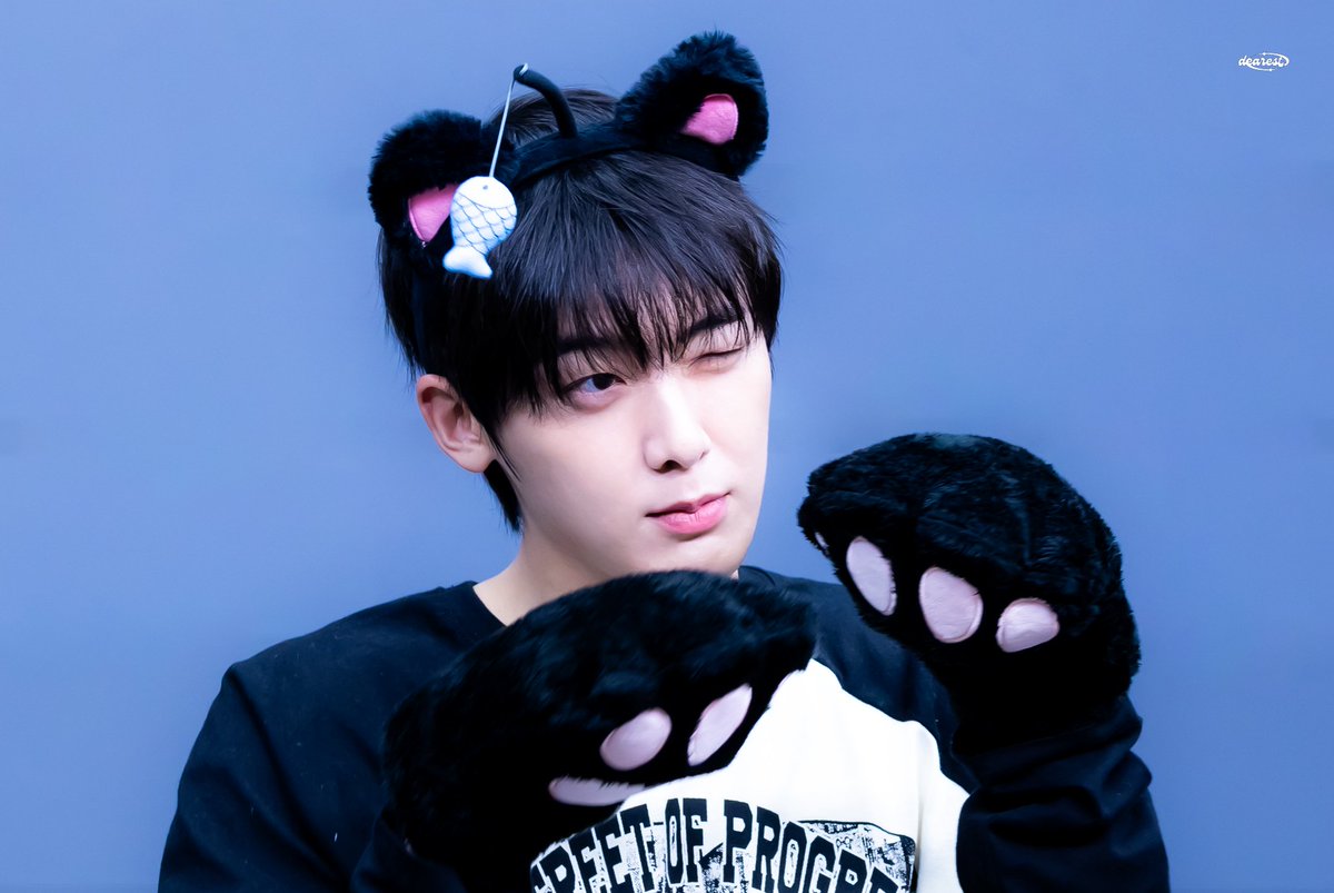mydearsanha's tweet photo. 260627 팬싸 

((*ΦωΦ)੭ꠥ⁾⁾🖤

#윤산하 #ユンサナ #YOONSANHA
@YOONSANHA_offcl https://t.co/RpMdJ6NkIa