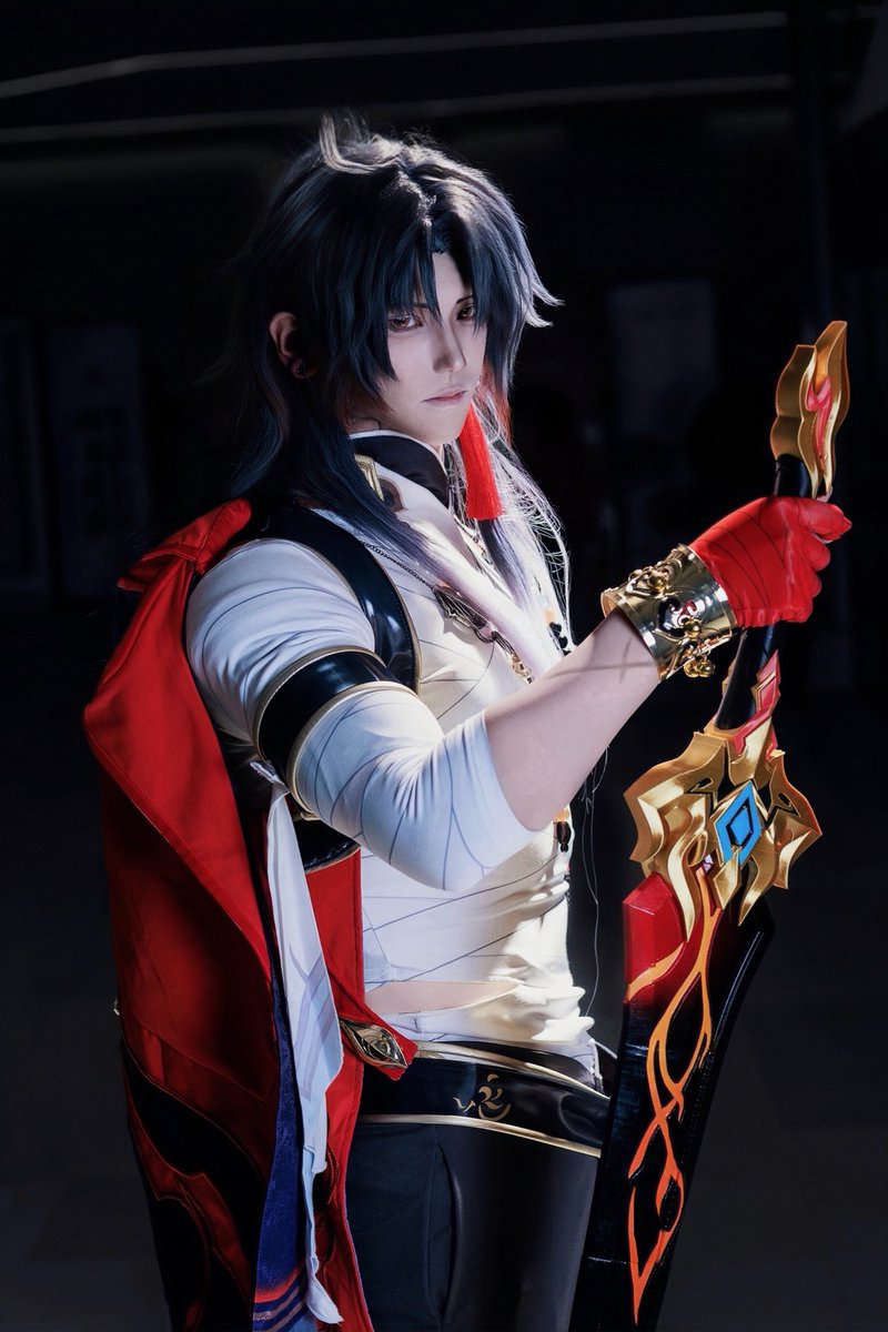 _LeeZZang's tweet photo. 🔥🗡️
#Blade #HonkaiStarRail https://t.co/gppSmZlj7F