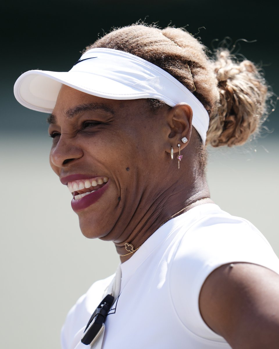 TennisChannel's tweet photo. WHEN YOU WAKE UP AND IT'S SERENA DAY 🤭 

#Wimbledon https://t.co/ssi0Bpz2md